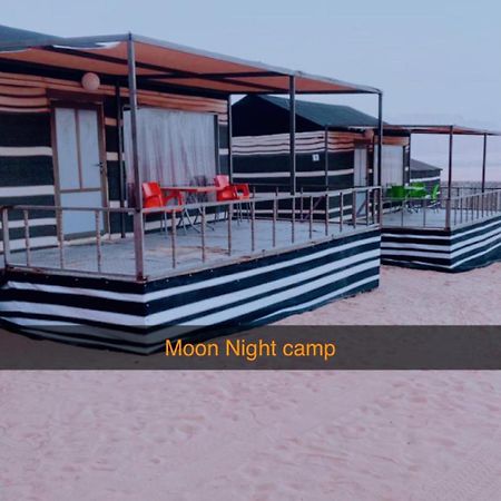 Moon Night Camp Hotel Wadi Rum Bagian luar foto