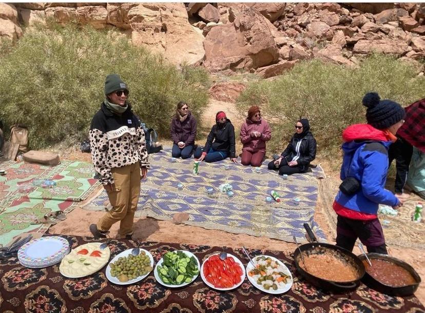 Moon Night Camp Hotel Wadi Rum Bagian luar foto